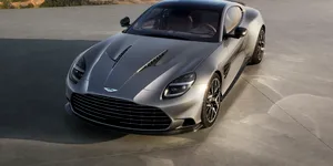 <span class='prepend'>Foto |</span> Aston Martin Vanquish aniversează 25 de ani de la lansare cu o ediție specială, limitată la 50 de unități