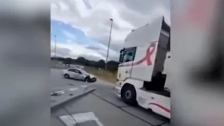Mai mulți români au oprit un șofer de TIR băut, care omorâse un om pe o autostradă din Spania