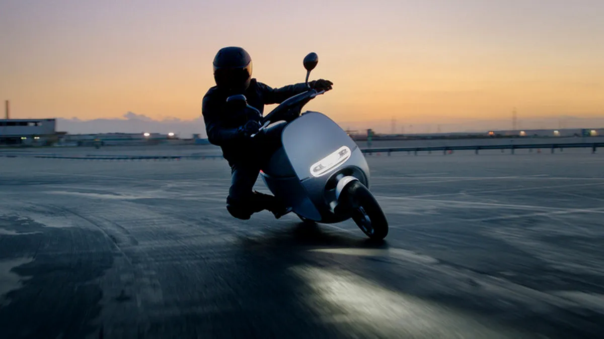 Scuterul electric Gogoro vrea să fie un fel de Tesla Model S pe două roţi