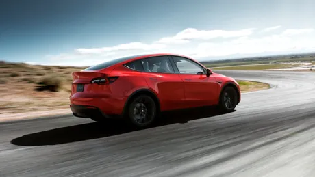Tesla reduce prețurile pentru Model Y și în România. Cât costă SUV-ul electric la noi în țară?