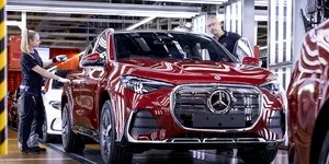 Mercedes-Benz a început producția modelului GLA în uzina Rastatt. Germanii pun accent pe digitalizare și inovație