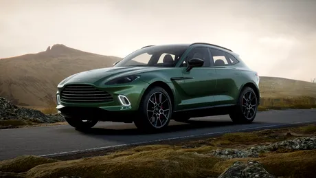 Aston Martin a publicat un nou teaser cu cea mai puternică versiune a SUV-ului DBX