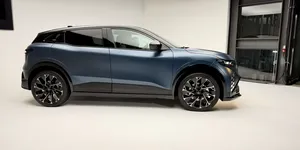 Primăria Onești dorește să achiziționeze șapte mașini electrice. Spre ce modele indică prevederile caietului de sarcini?