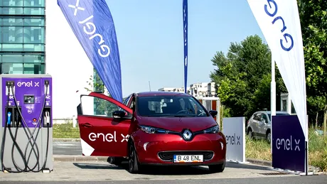 OMV Petrom și Enel X vor instala 10 stații de reîncărcare rapidă pentru mașini electrice