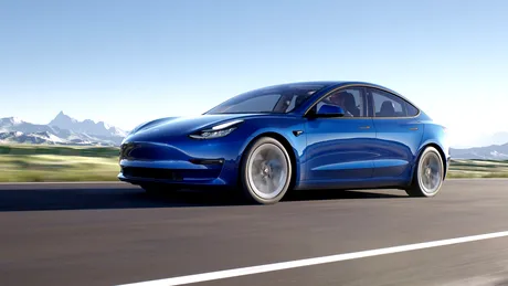 FOTO. Tesla Model 3, cea mai vândută mașină electrică în Europa în 2021