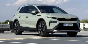 VIDEO – Skoda Elroq se laudă cu cifre mari într-un pachet compact. Primele impresii din spatele volanului