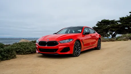 BMW își ia adio de la Seria 8 cu o ediție specială și culori emblematice