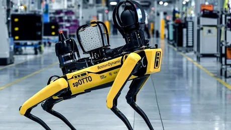 Câinele-robot care scanează producţia la uzina BMW