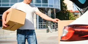 Mașina de firmă folosită în interes personal: Este legal? Ce prevede noul Cod Rutier 2025