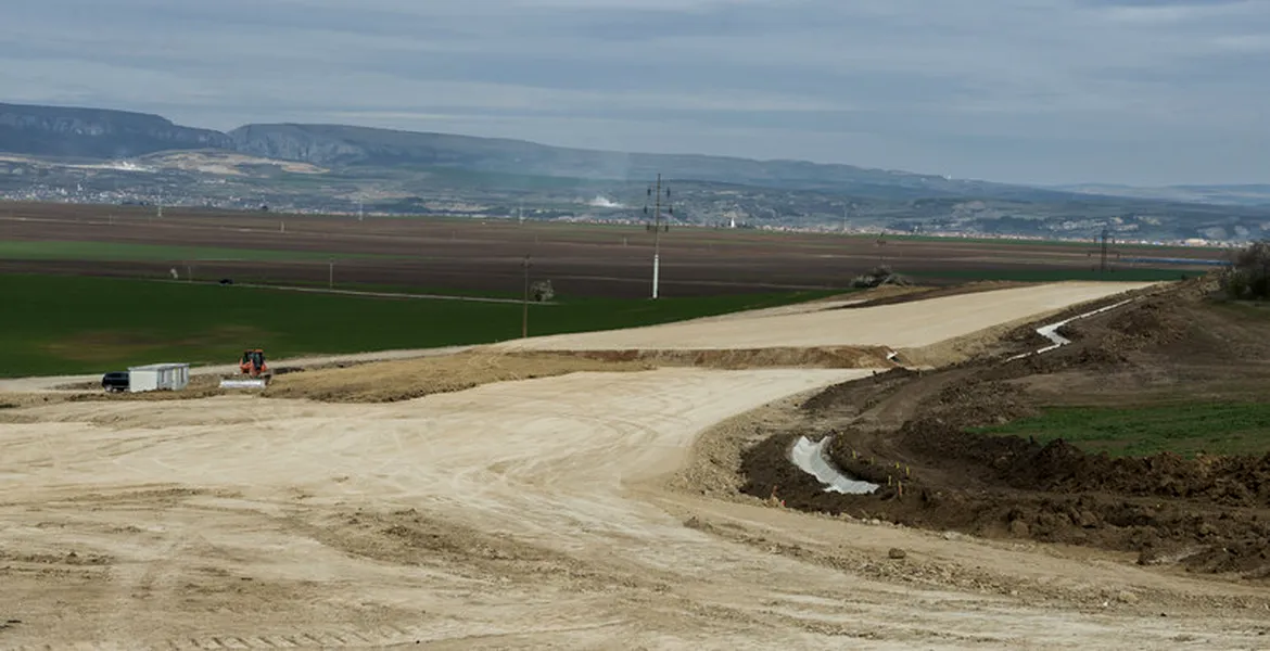 Autostrada Comarnic-Braşov rămâne doar pe hârtie din cauza lipsei finanţării