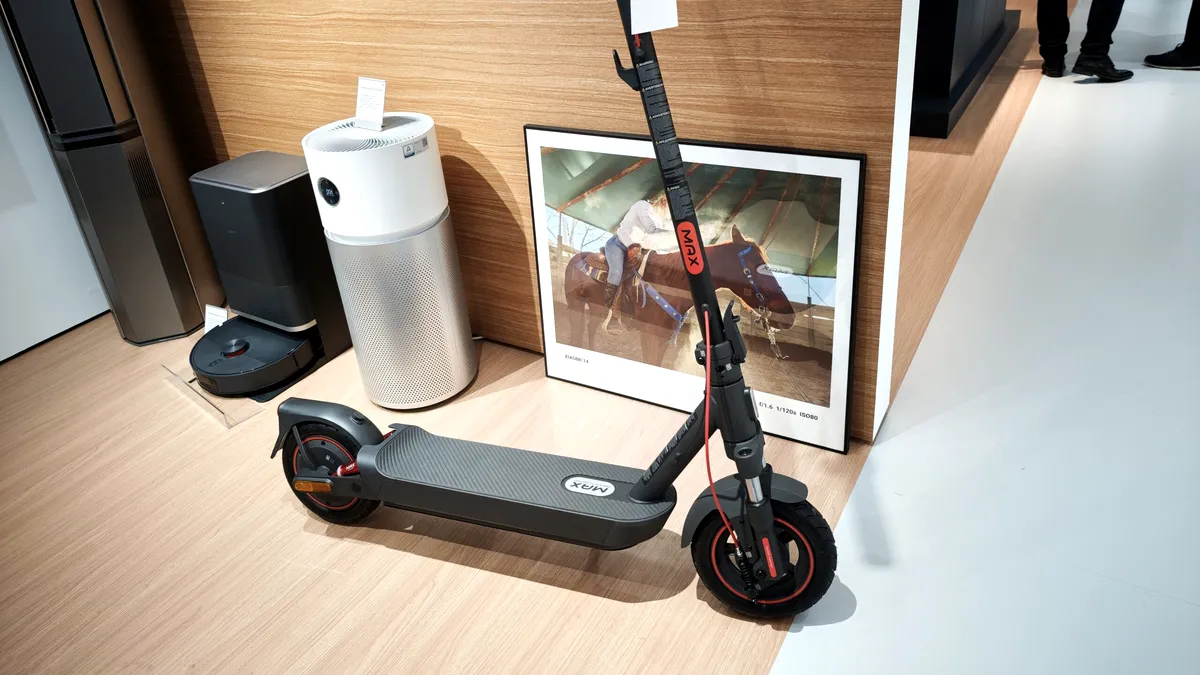 Xiaomi lansează o nouă trotinetă electrică, destinată celor ce caută mobilitatea urbană. Poate parcurge până la 60 km cu o încărcare