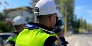 În localitate e legal să circuli cu 50 km/h sau cu 60 km/h? Care e limita de toleranță în 2026 și în ce situații primești amendă