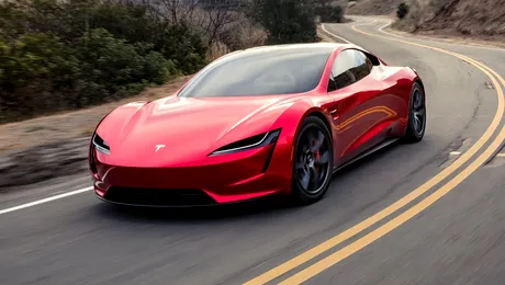 Apar noi informații despre Tesla Roadster. Va fi lansat „foarte curând”, susține designerul-șef al Tesla