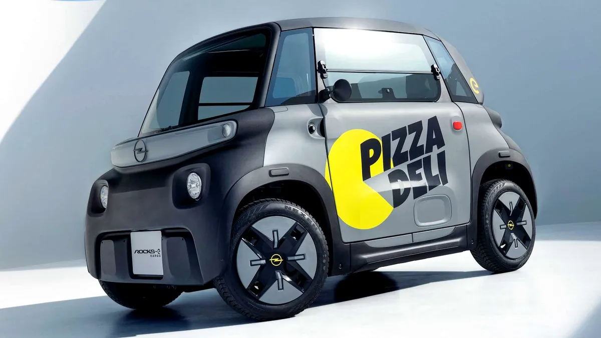 Opel prezintă noul Rocks-e Kargo, versiunea utilitară a cvadriciclului electric lansat în 2021