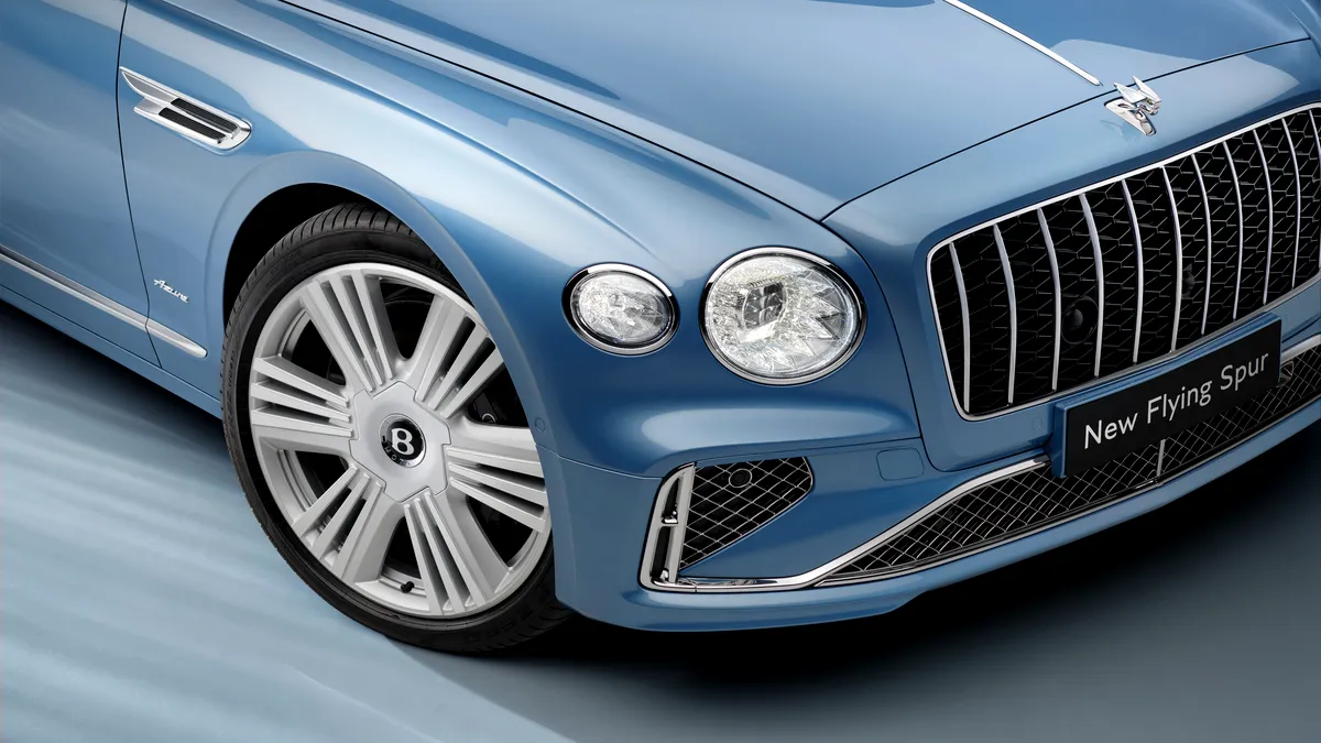 Bentley anunță o nouă motorizare PHEV ce va fi montată pe trei modele din gamă