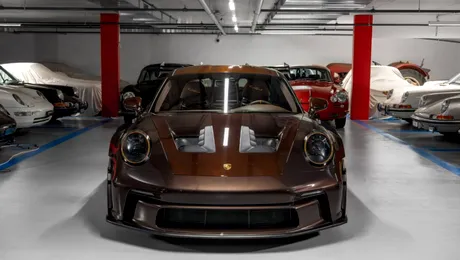 Porsche prezintă un nou 911 GT3 RS configurat prin Sonderwunsch. Multă fibră de carbon și accente portocalii