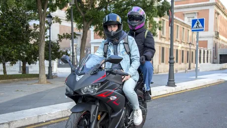2024: Care e vârsta minimă pentru un pasager pe motocicletă. Poți transporta copii cu „motorul”?