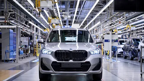 BMW spune că, până în 2024, unul din trei automobile produse va fi electric