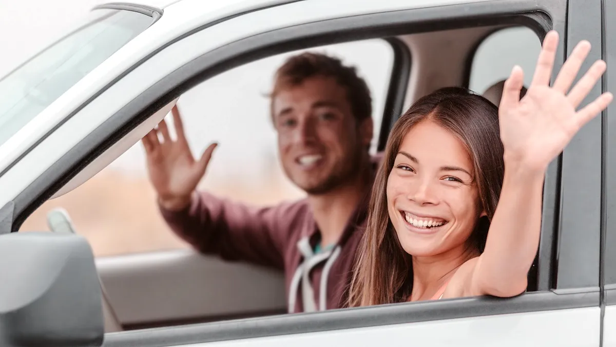 VIDEO: Ce mașini poți conduce fără permis în 2025. Care sunt criteriile minime și limitele legale