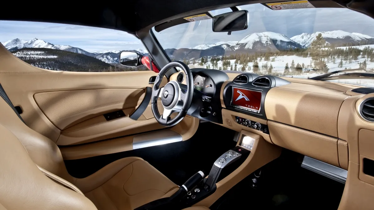 Tesla a întrecut Ford ca valoare de piaţă pe bursă
