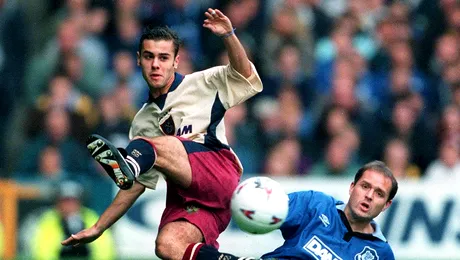 De la Euro 1996 la curse de zece minute prin Lisabona: Fostul coleg al lui Figo și Rui Costa a fost recunoscut la volanul unui Uber