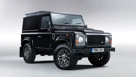 Land Rover a împlinit 65 de ani şi îşi face cadou o ediţie specială a modelului Defender