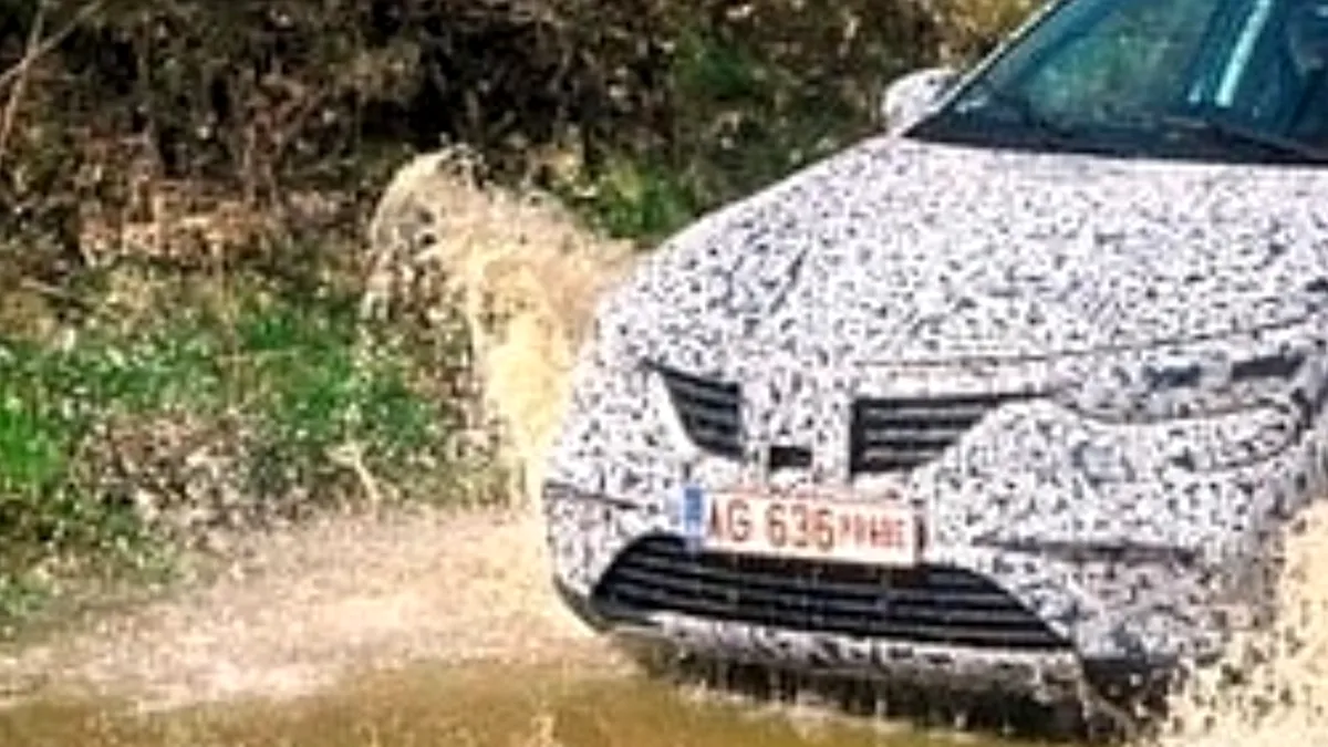 FOTO SPION - SUV-coupe Renault Arkana, fotografiat la teste pe drumurile din România - VIDEO - GALERIE FOTO