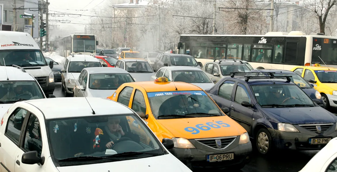 Estimarea Guvernului: încasări reduse în acest an din taxa auto