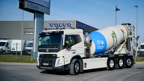 Volvo Trucks a livrat primul camion electric de mare tonaj echipat cu o betonieră