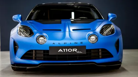 Alpine lansează o ediție specială A110 R dedicată pilotului spaniol Fernando Alonso