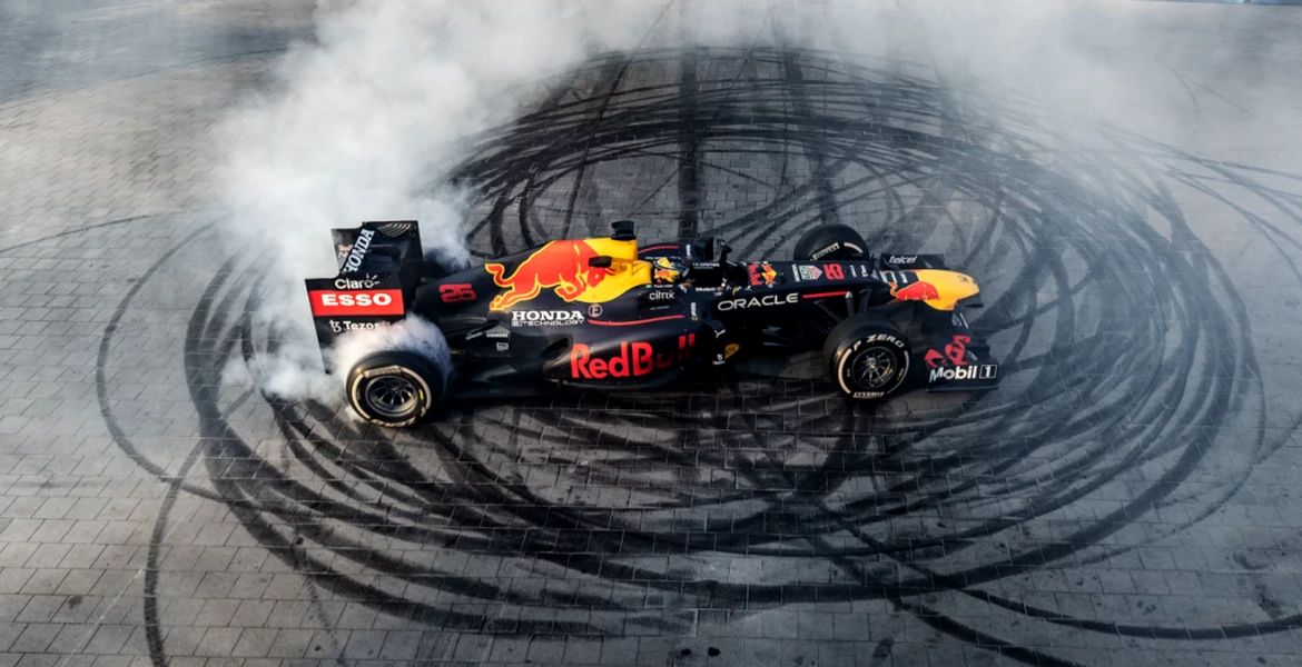 Pe 10 septembrie are loc la București Red Bull Racing Show Run