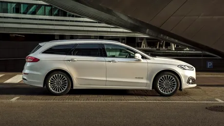 Ford renunță la motoarele pe benzină pentru Mondeo și trece 100% la producția de motoare Hybrid