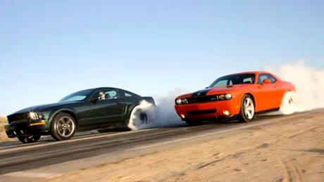 Dodge Challenger SRT8 vs Ford Mustang Bullitt