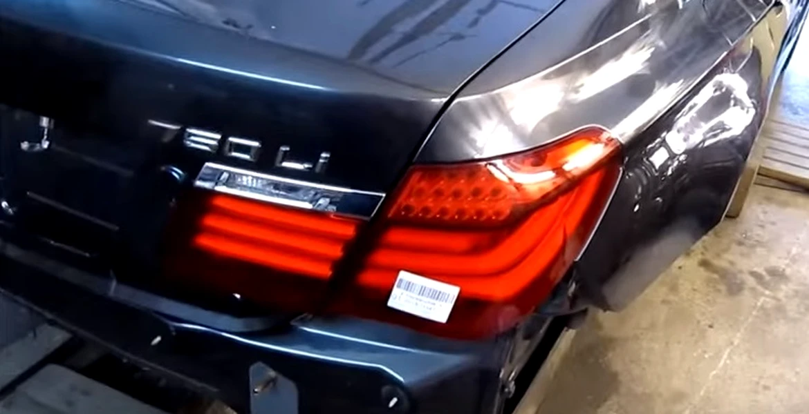 Un BMW Seria 7 serios şifonat, refăcut la perfecţie de un mecanic cu mâini de aur – VIDEO