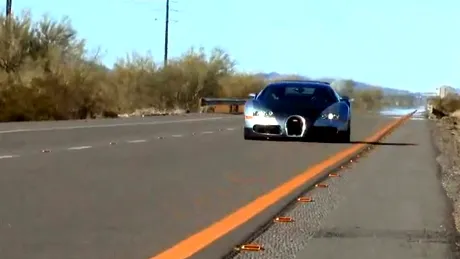 Video: Bugatti Veyron, condus cu peste 360 km/h pe şosea
