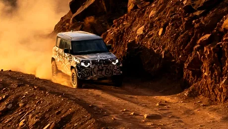 Land Rover Defender urmează să primească un motor V8 twin-turbo cu tehnologie mild-hybrid
