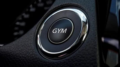 Nissan renunţă la pretenţii cu butonul „GYM”