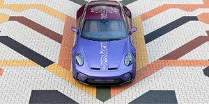 <span class='prepend'>Foto |</span> Porsche a creat un model 911 special pentru Republica Moldova. Pachetul „Tree of life” aniversează 15 ani de Porsche Moldova 