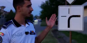 2026: Poliția Română explică când folosim semnalul într-o intersecție în care drumul cu prioritate își schimbă direcția