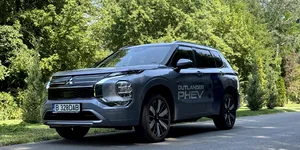 Noul Mitsubishi Outlander – SUV-ul hibrid a revenit în România cu noi dotări și eficiență sporită