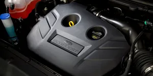 Povestea incredibilă a unui portofel care a rezistat 11 ani în compartimentul motor al unui Ford Edge