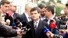 Nicușor Dan, huiduit la Galați, după ce a vizitat blocul pe care a căzut drona. Oamenii i-au strigat: “Demisia!”