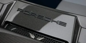 Porsche ar pregăti un hipercar cu motor boxer în opt cilindri. Prezentarea sa ar putea avea loc în curând