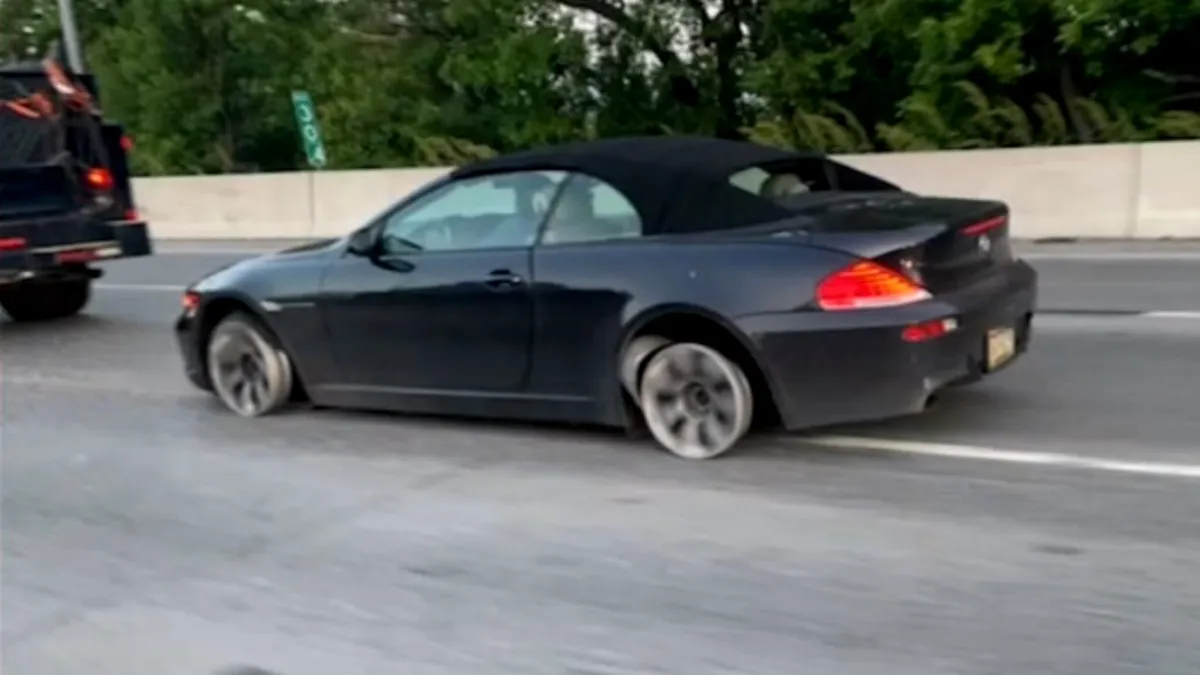 Şoferul unui BMW Seria 6 a mers pe jante timp de 10 minute - VIDEO