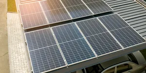 Sisteme de prindere pentru panouri solare: Esențiale pentru instalarea eficientă a sistemelor fotovoltaice (P)
