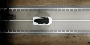 Video – Noua Tesla Roadster a fost prezentată după 9 ani de așteptare. Mașina electrică poate zbura și accelerează de la 0 la 96 km/h în 0,59 secunde
