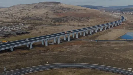 Video / Autostrada Transilvania. Cele mai noi imagini de pe șantierul viaductului Topa Mică, Lotul Nădășelu – Zimbor