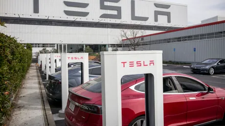 Tesla a depăşit vânzările unuia dintre cei mai mari prodicători auto germani 