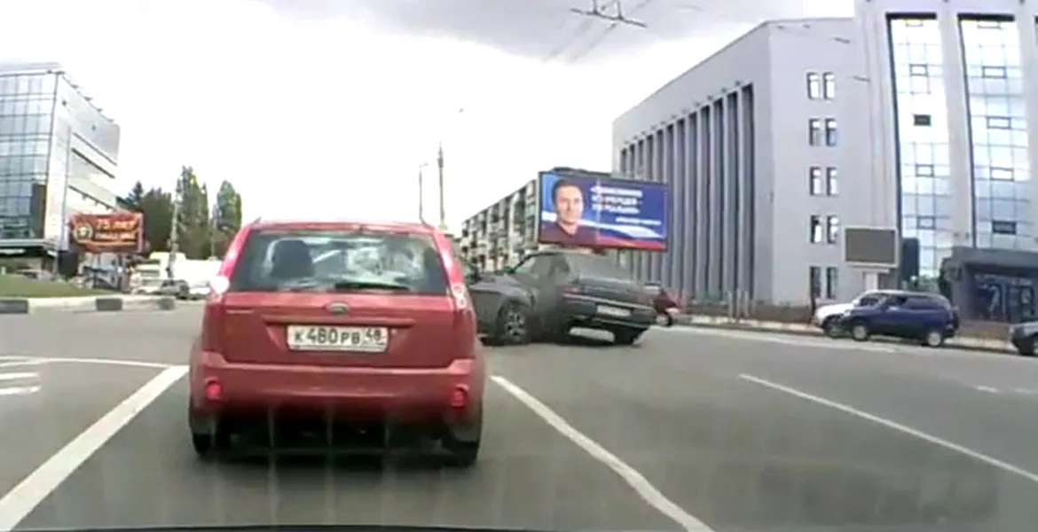 Made in Rusia: o nouă compilaţie de accidente