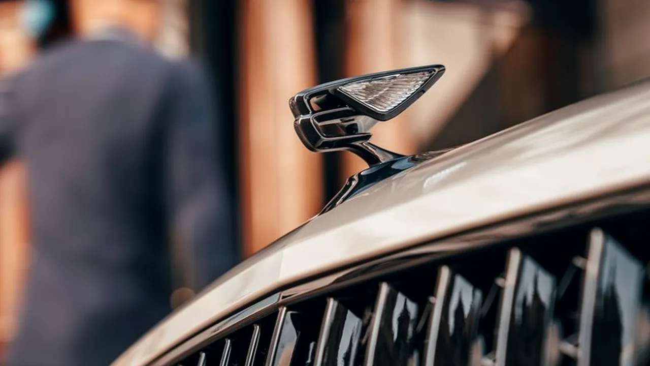 Bentley-Flying_Spur-2020-800-9e 